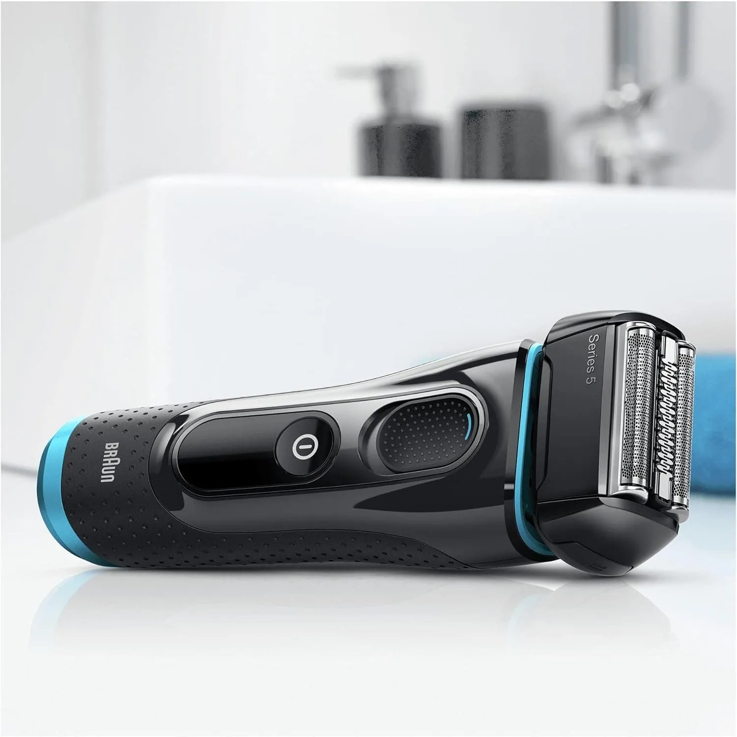 Braun Series 5 Electric Shaver Replacement Head, Easily Attach Your New Shaver Head, Compatible With All Series 5 Electric Shavers, 52B, Black