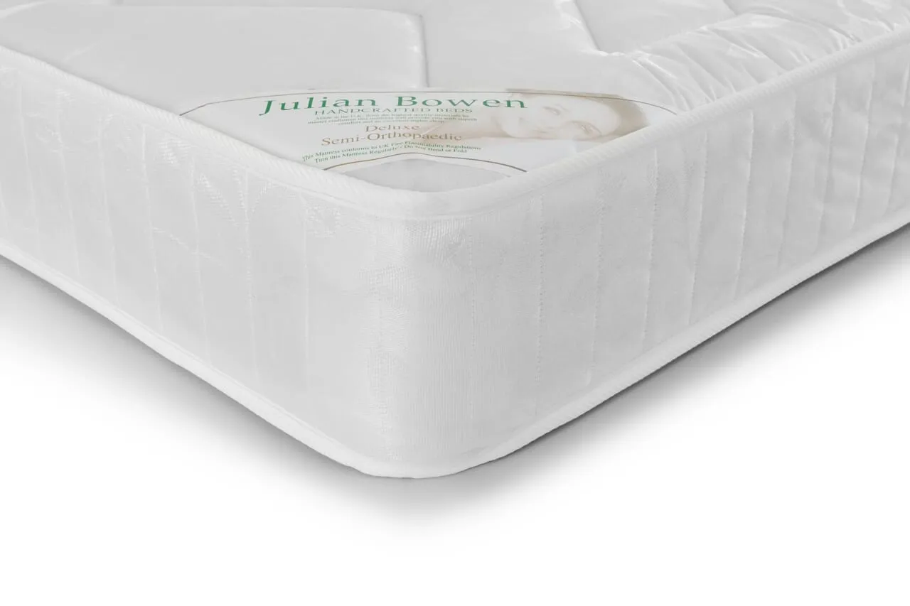 DELUXE SEMI-ORTHOPAEDIC MATTRESS 135CM