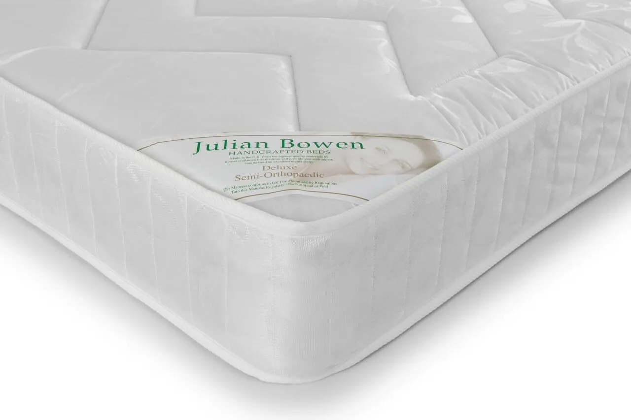 DELUXE SEMI-ORTHOPAEDIC MATTRESS 135CM