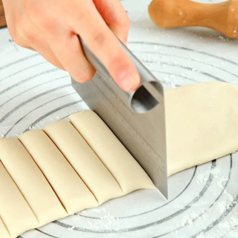 Dough Cutter Pizza Cake Scraper Smoother for Fondant Cake Decoration