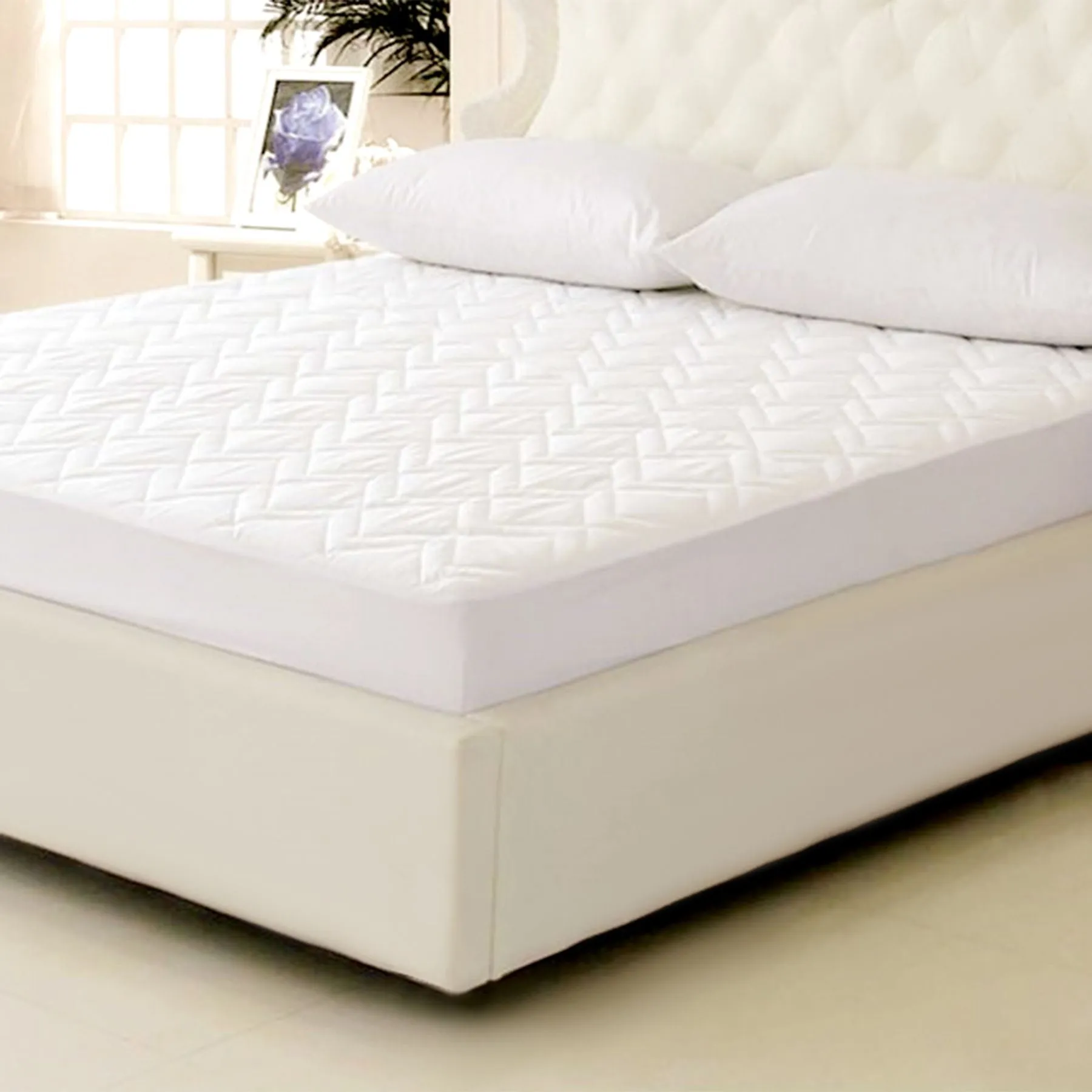 Down Etc. Lily-Pad Waterproof Mattress Pad