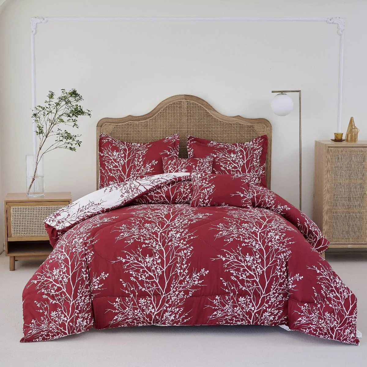 Foliage Reversible Comforter Set   Two Free Sham Pillows