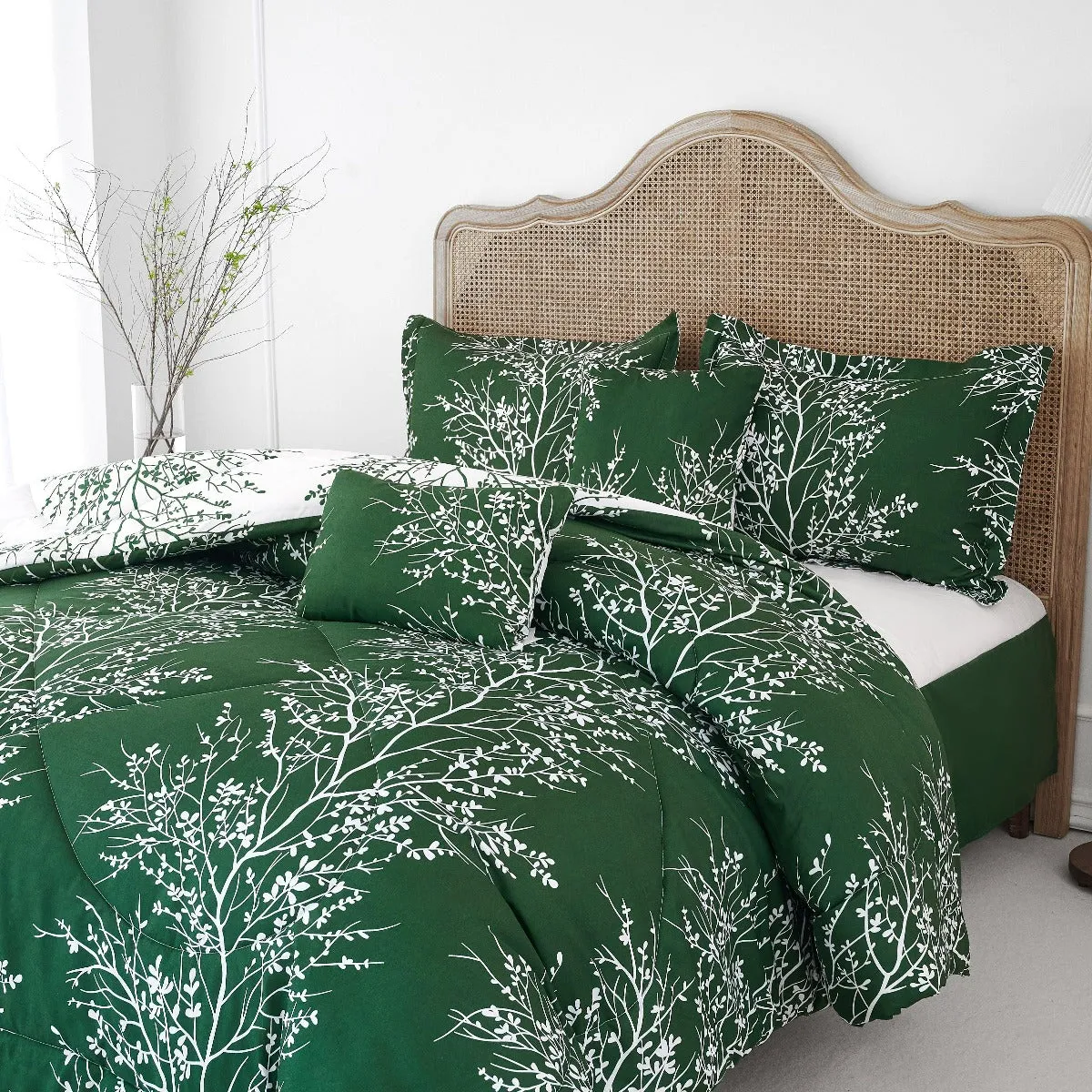 Foliage Reversible Comforter Set   Two Free Sham Pillows