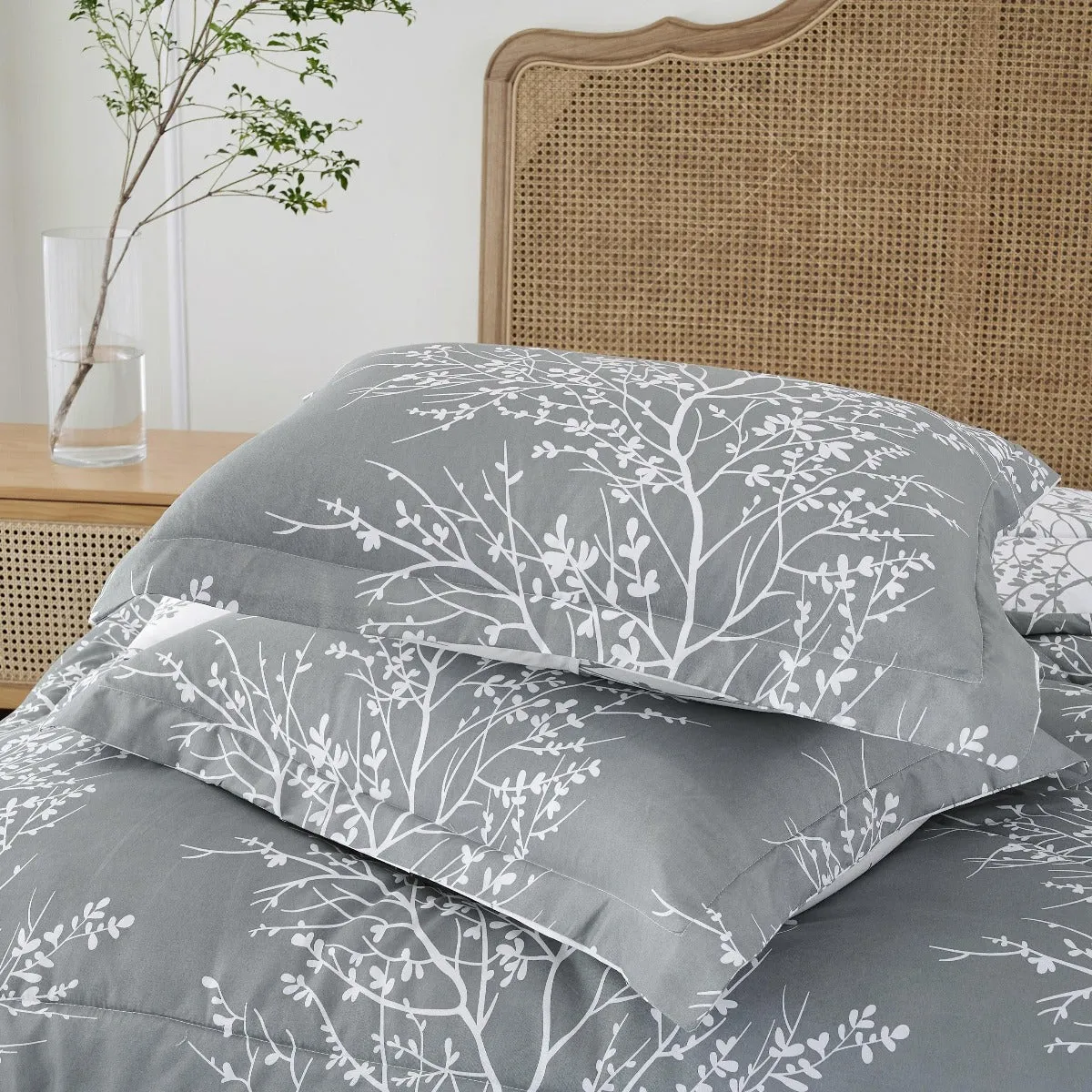 Foliage Reversible Comforter Set   Two Free Sham Pillows