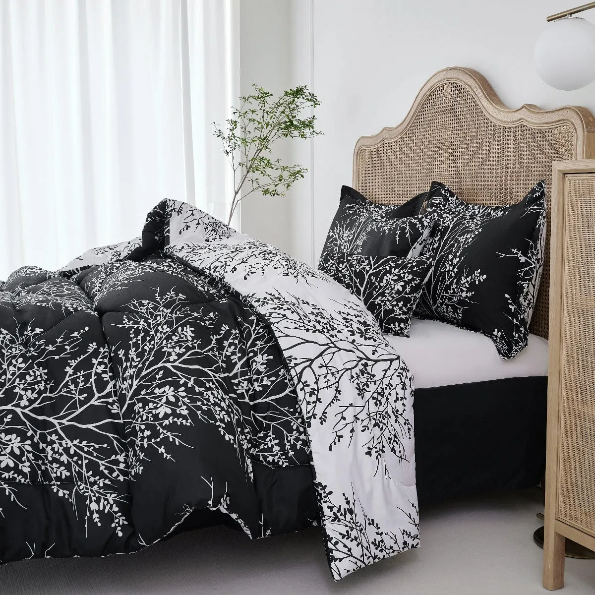 Foliage Reversible Comforter Set   Two Free Sham Pillows