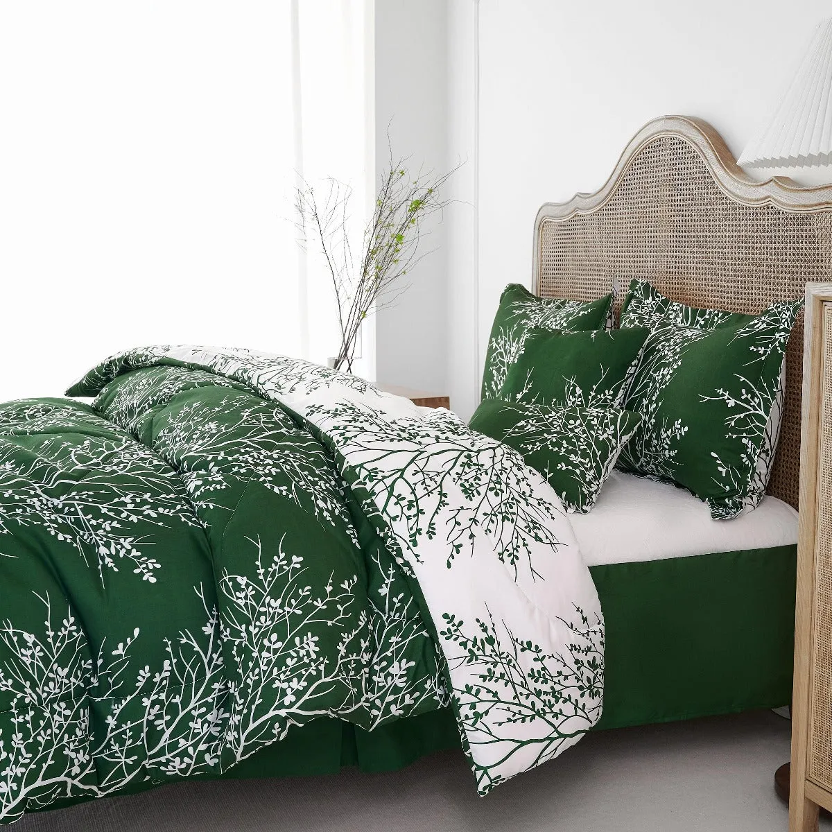 Foliage Reversible Comforter Set   Two Free Sham Pillows