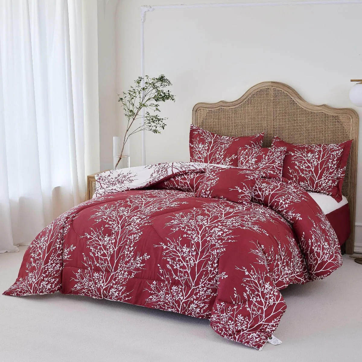 Foliage Reversible Comforter Set   Two Free Sham Pillows