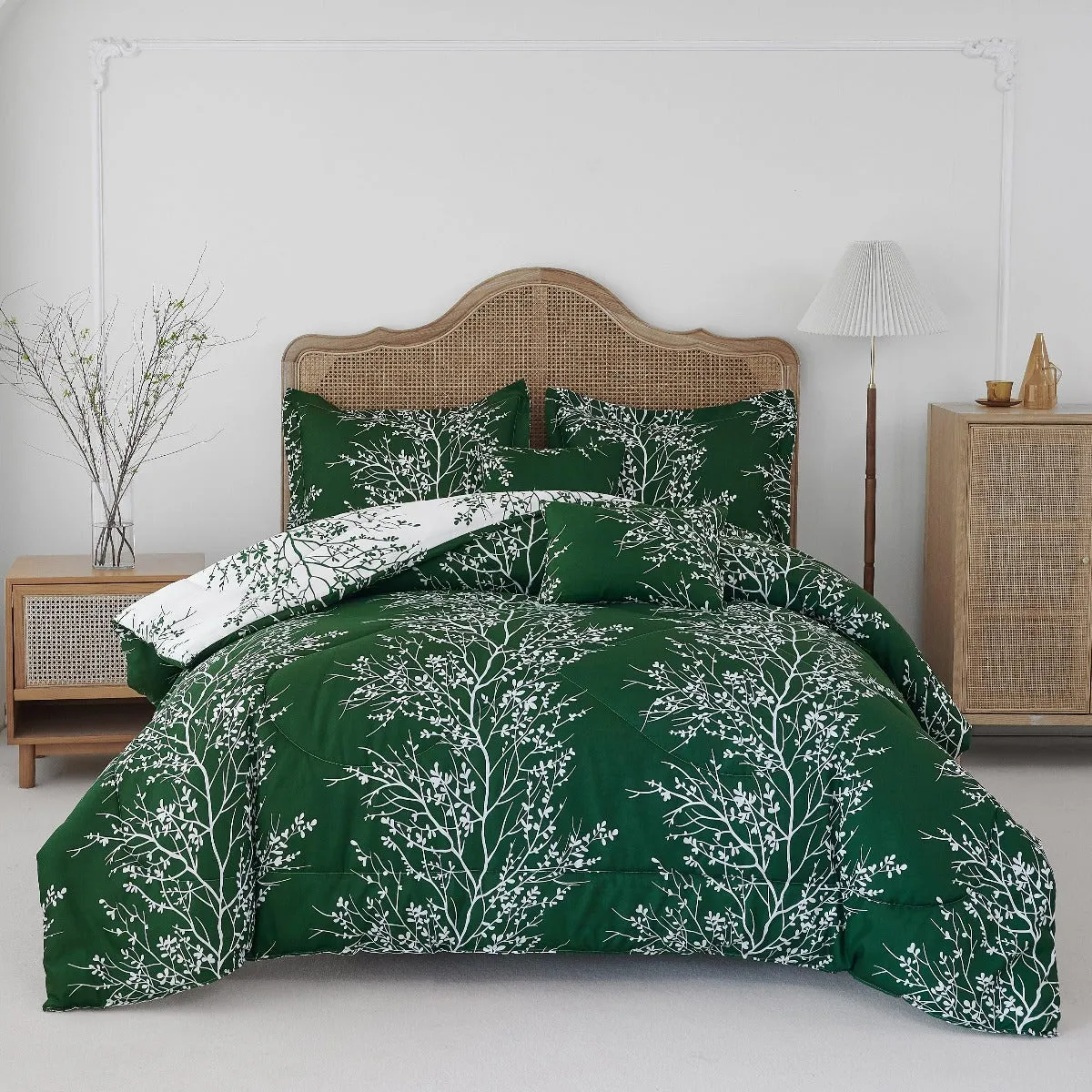 Foliage Reversible Comforter Set   Two Free Sham Pillows