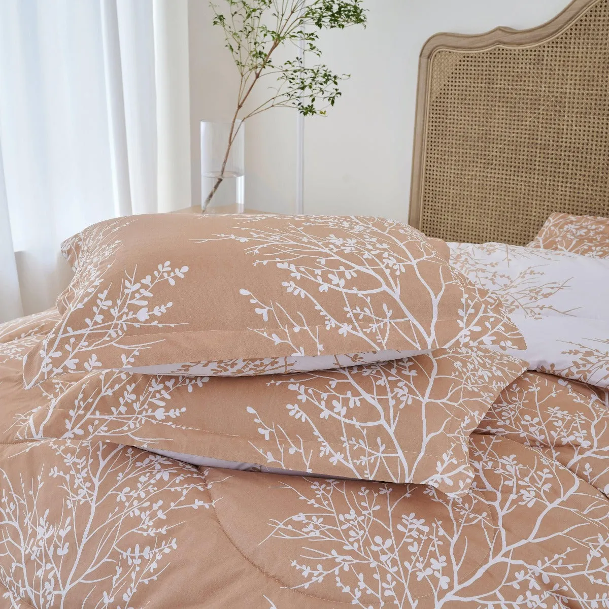 Foliage Reversible Comforter Set   Two Free Sham Pillows