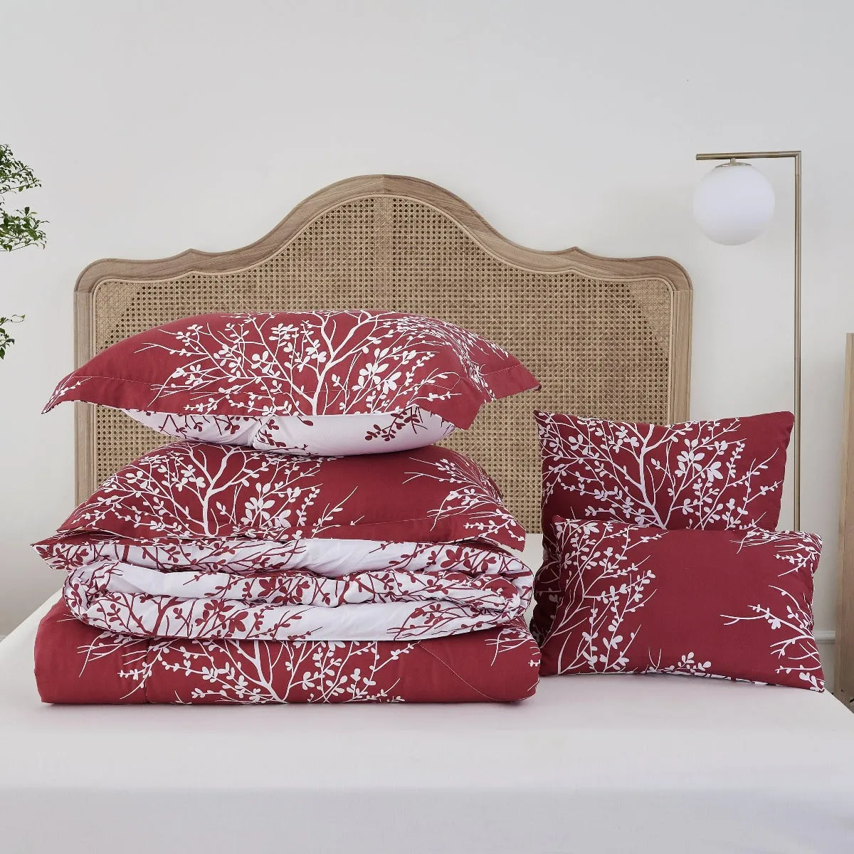 Foliage Reversible Comforter Set   Two Free Sham Pillows