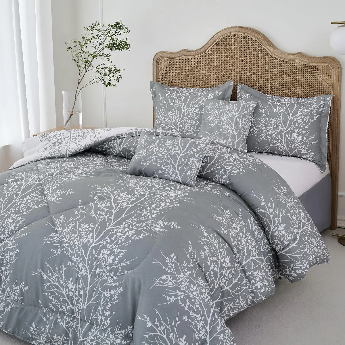 Foliage Reversible Comforter Set   Two Free Sham Pillows