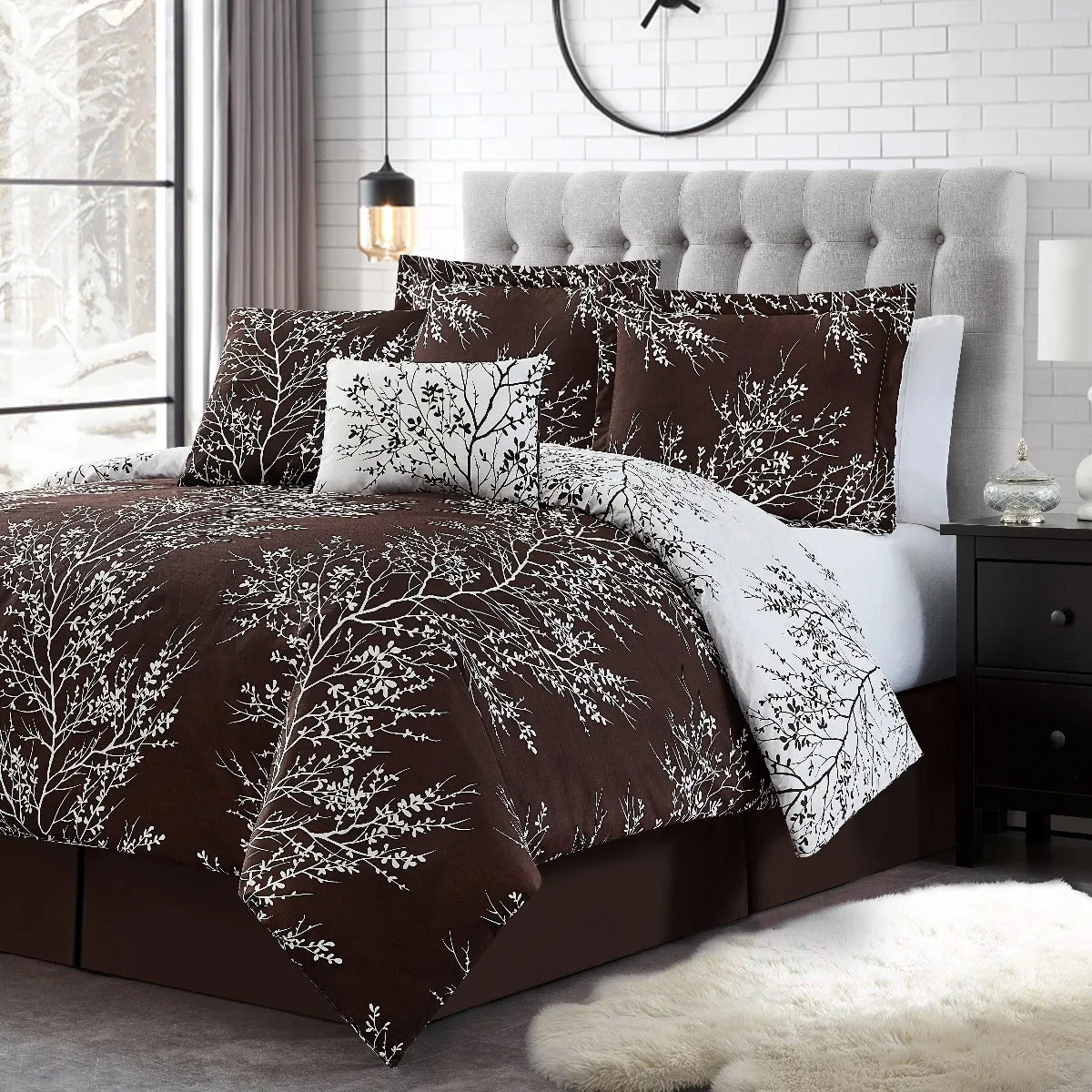 Foliage Reversible Comforter Set   Two Free Sham Pillows