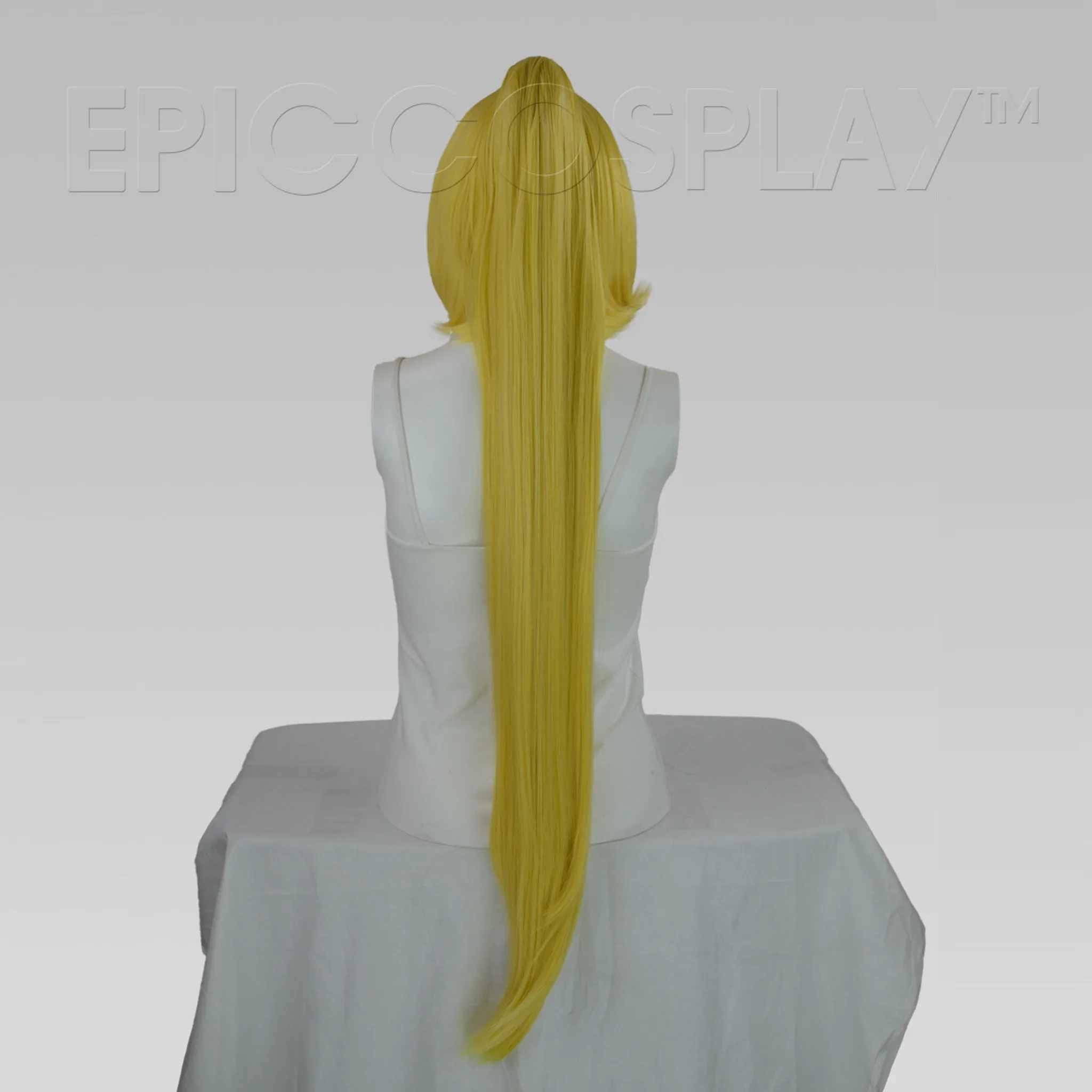 Leto - Rich Butterscotch Blonde Wig