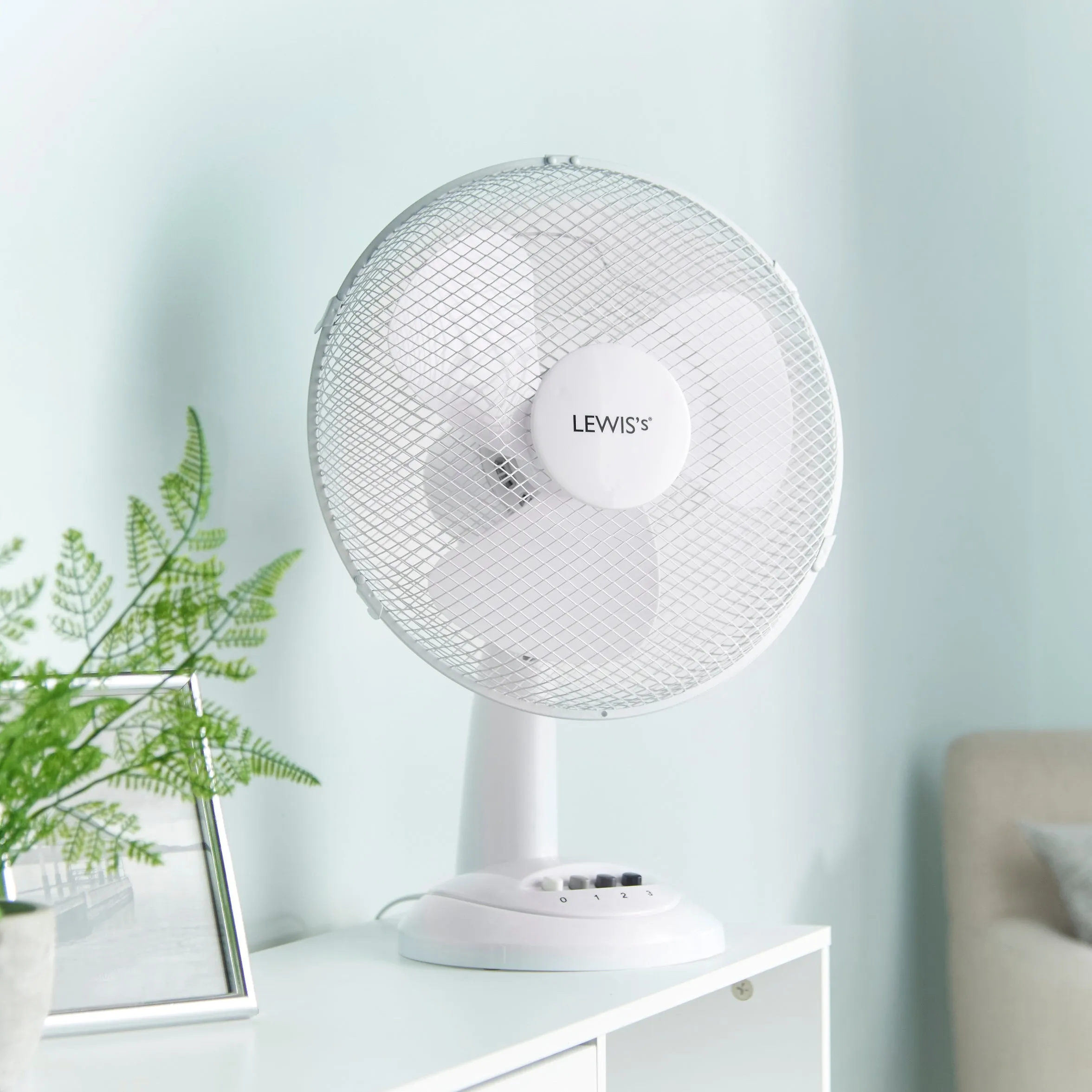 Lewis's 12 Inch  Tabletop Desk Fan  - White