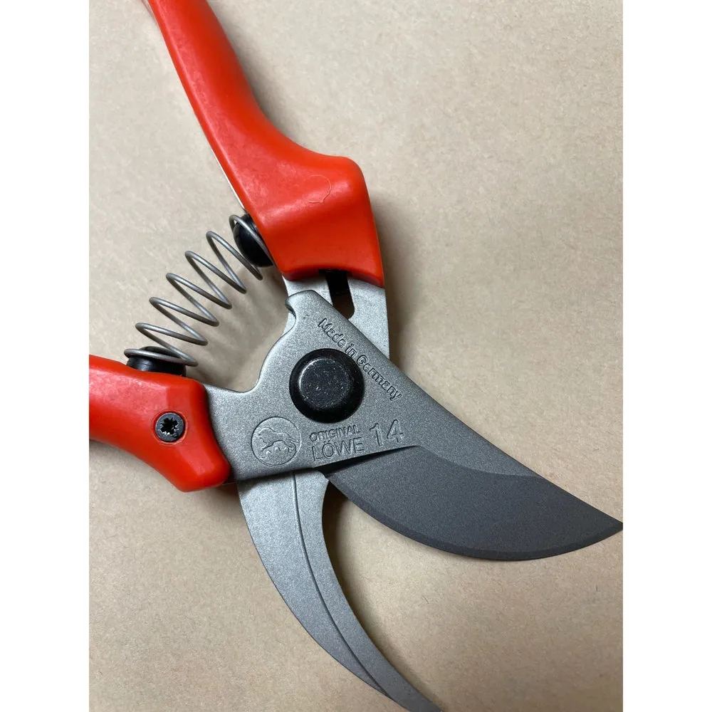 LOWE 14 - Compact Bypass Pruner - Easy to Handle