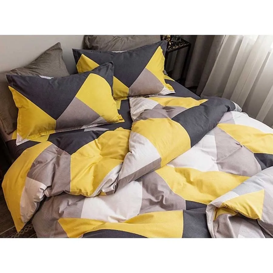 Luxury Bedding Set with King Size Duvet Cover and Geometric Print