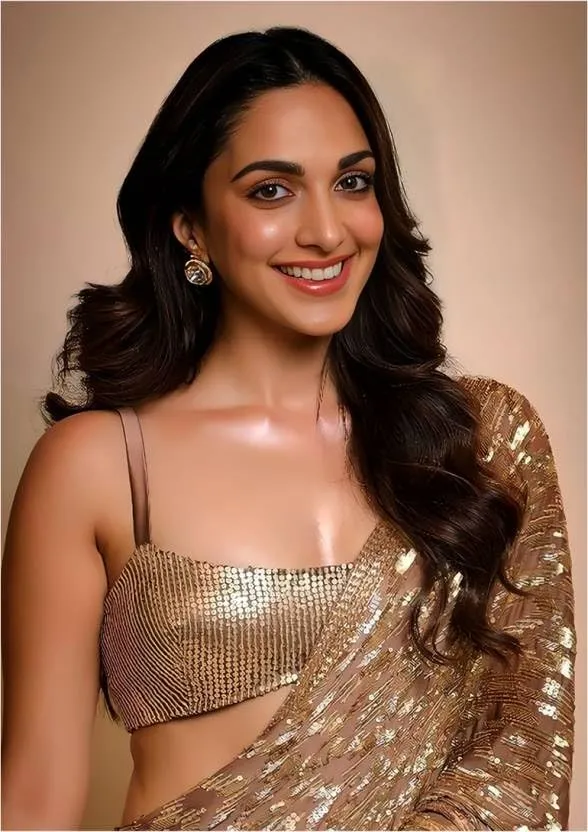 SHIVOID®Kiara Advani Wall Sticker - Golden Smile Kiara Advani Poster - Self-Adhesive Sticker (30 cm, Pack of 1)