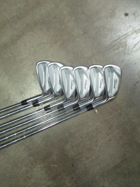 Used Titleist CB 620 Forged 6-Piece Iron Set 4-9 Irons